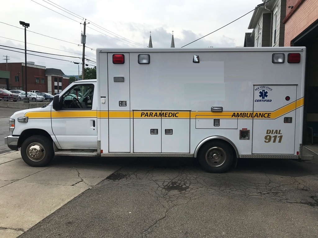 2013-E450-Used-Ambulance-1