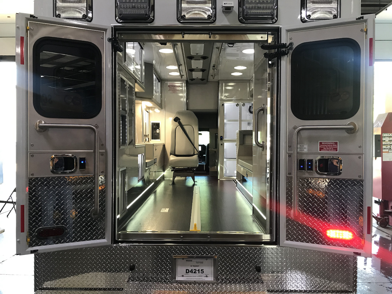 1_Life-Line-Ambulance-Demo-15