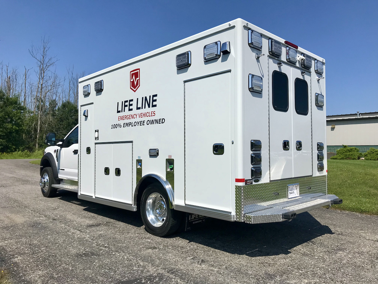 1_Life-Line-Ambulance-Demo-8