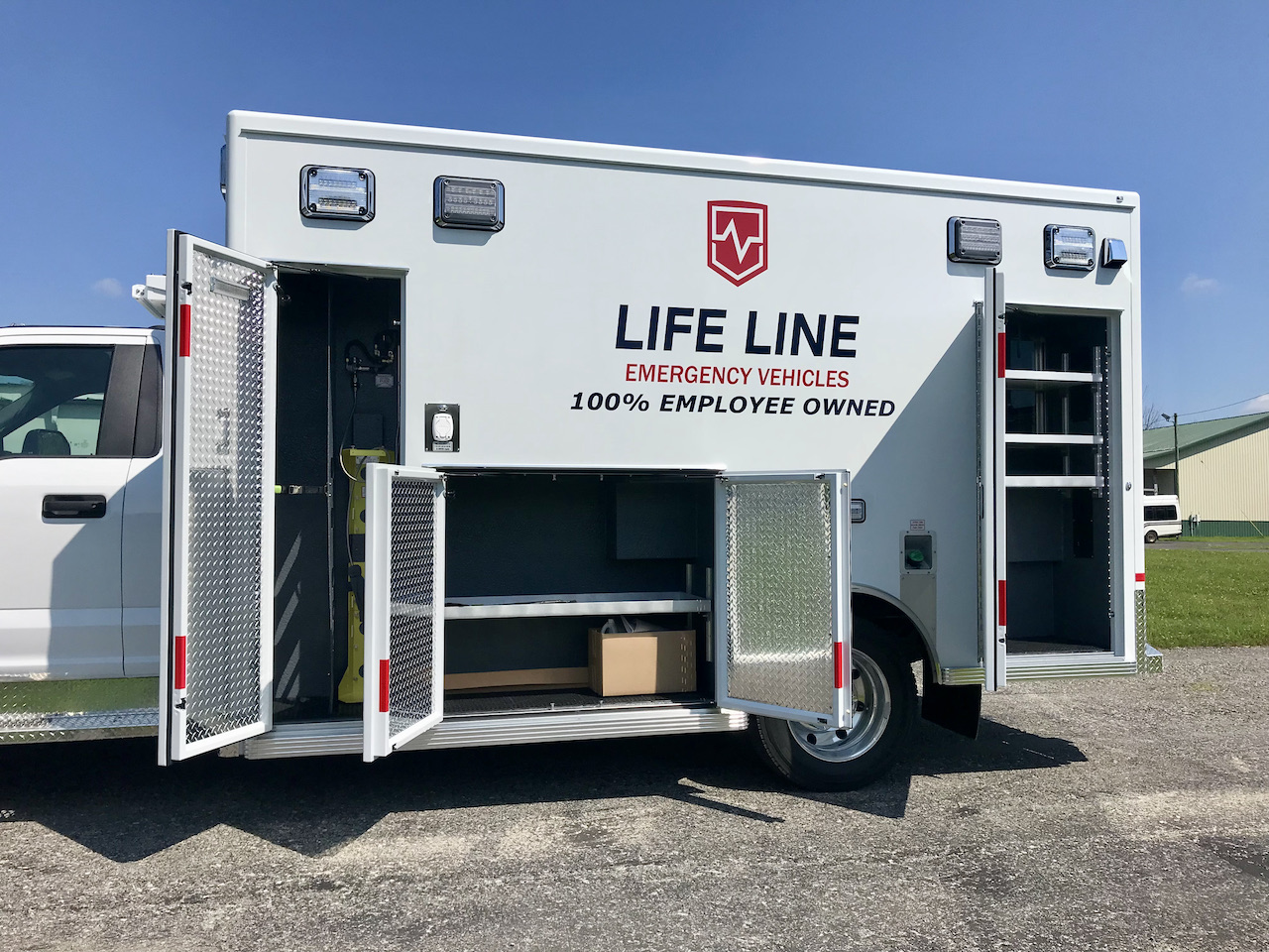 1_Life-Line-Ambulance-Demo-9