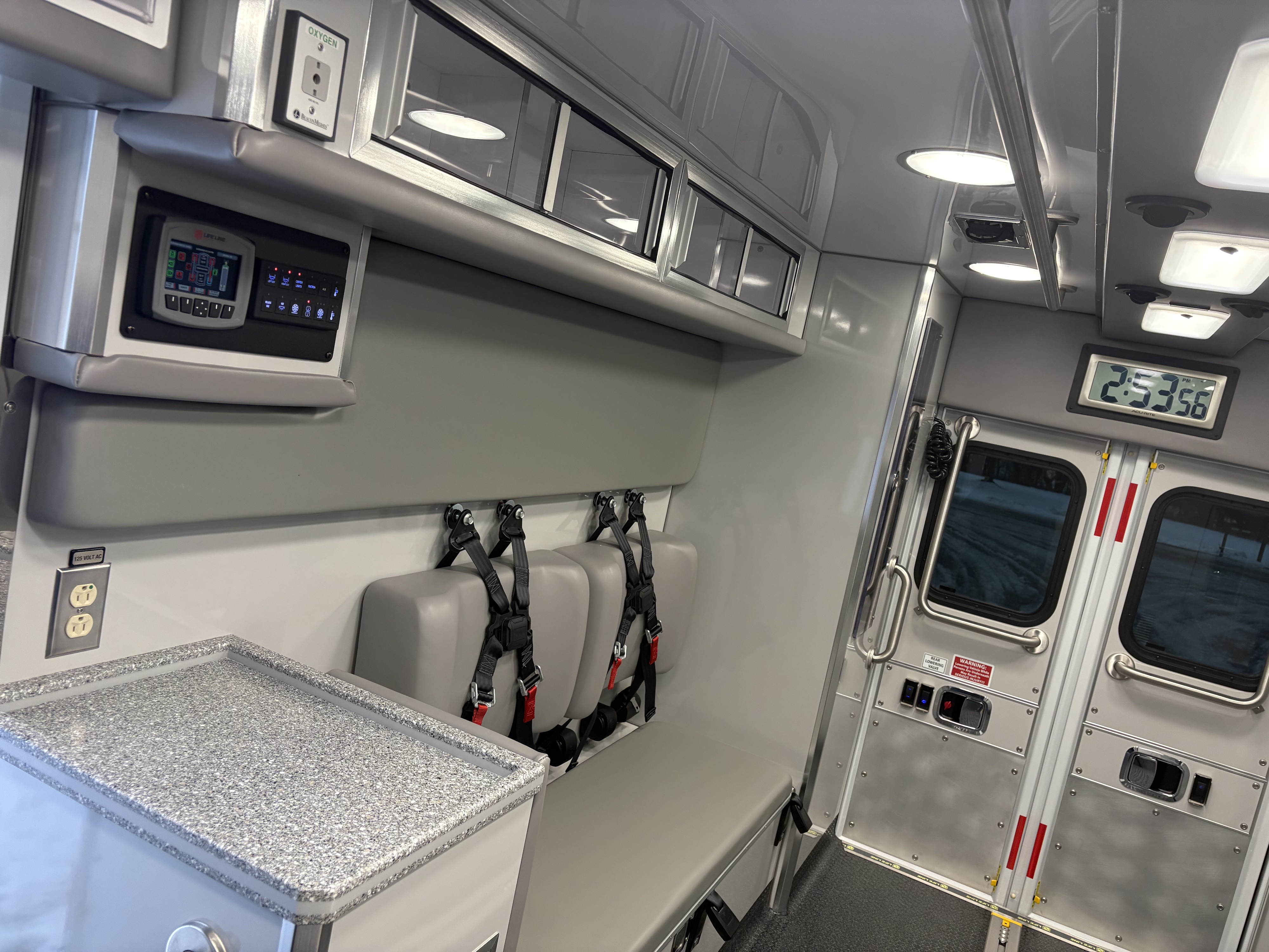 Life-Line-Stock-Ambulance-19