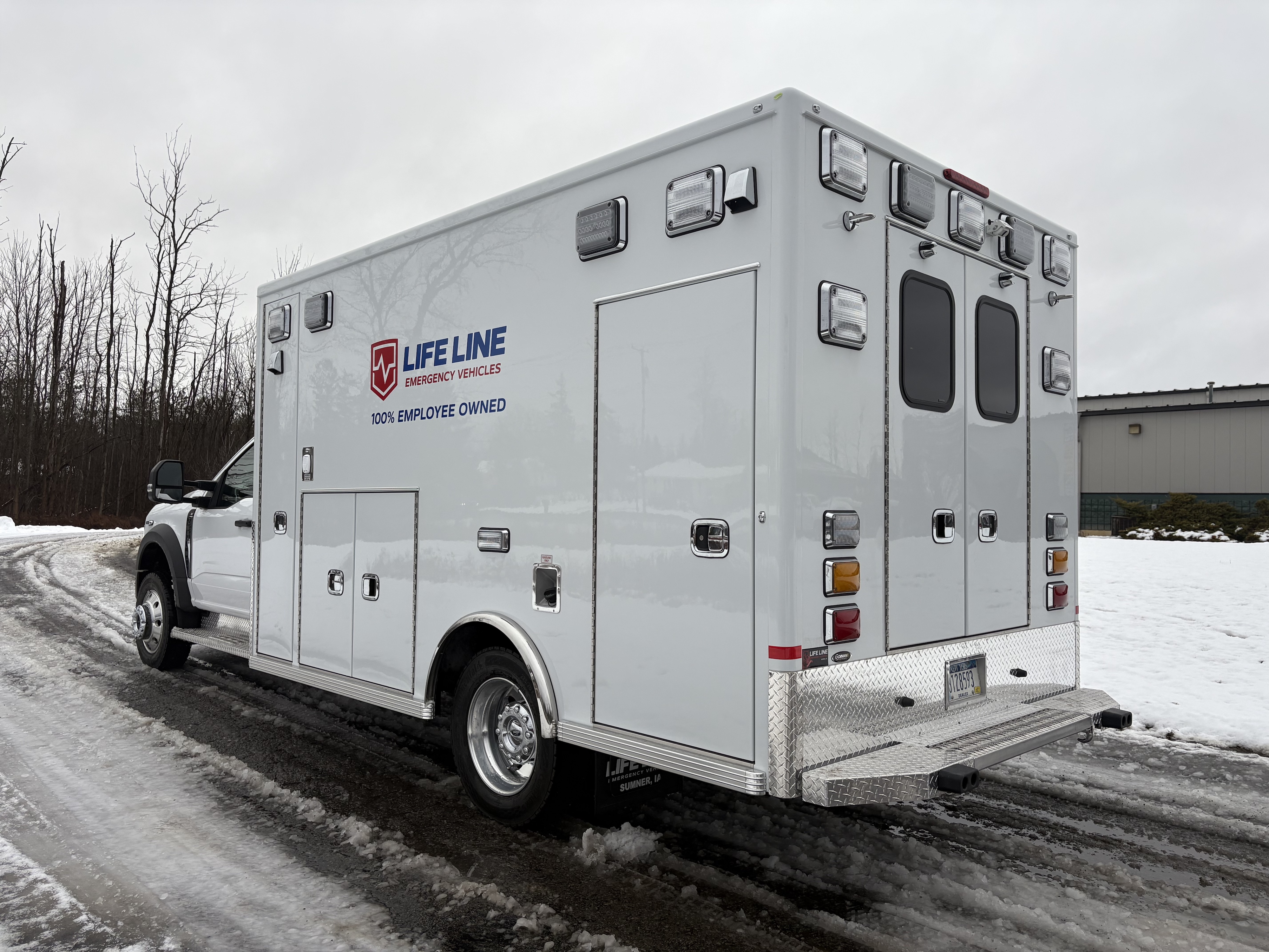 Life-Line-Stock-Ambulance-8