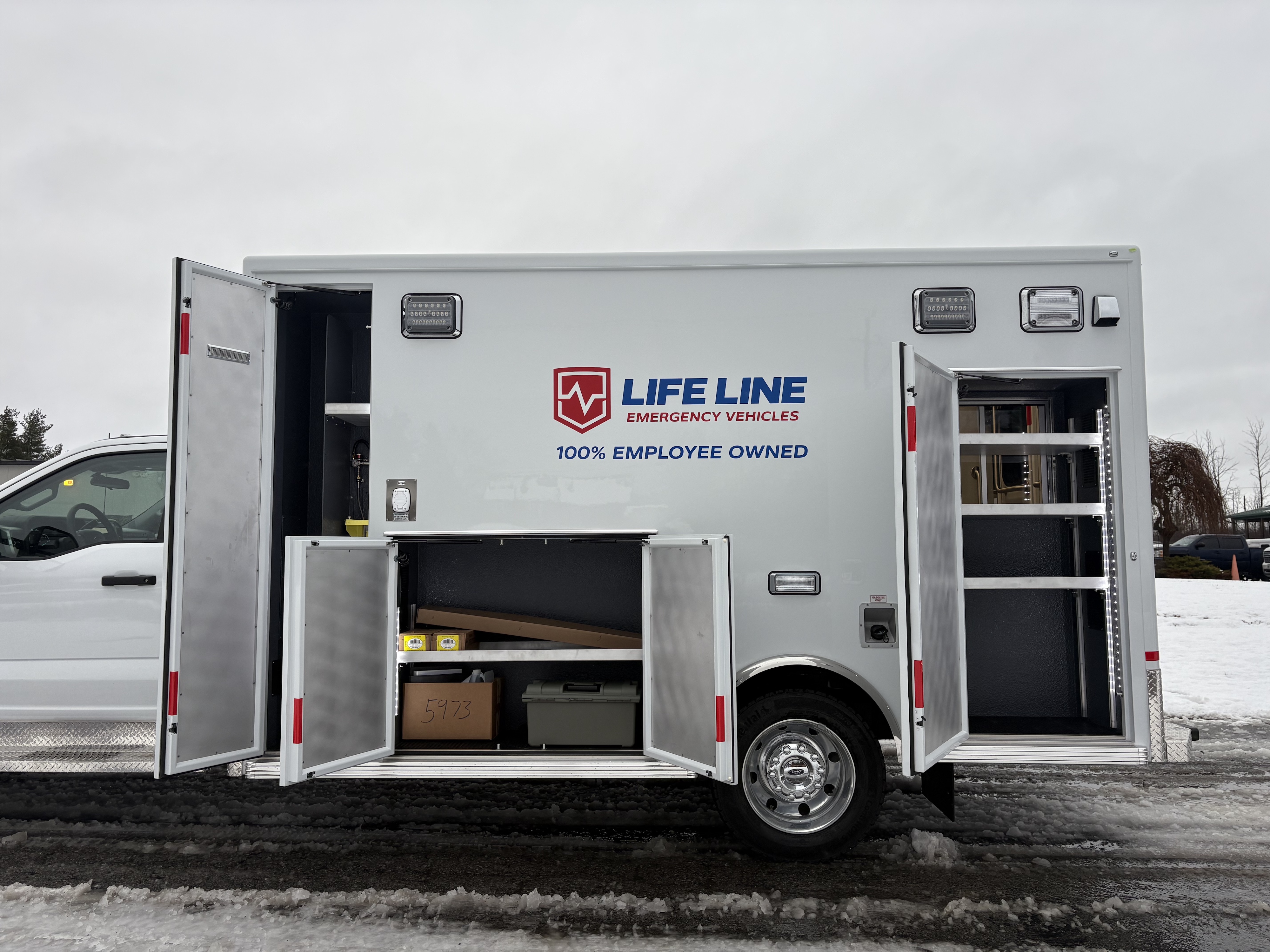 Life-Line-Stock-Ambulance-9