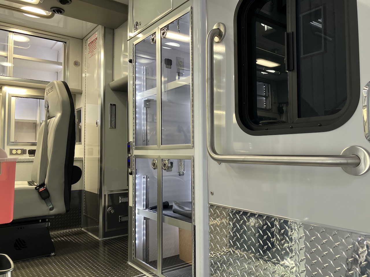 Life-Line-Stock-Ambulance-19