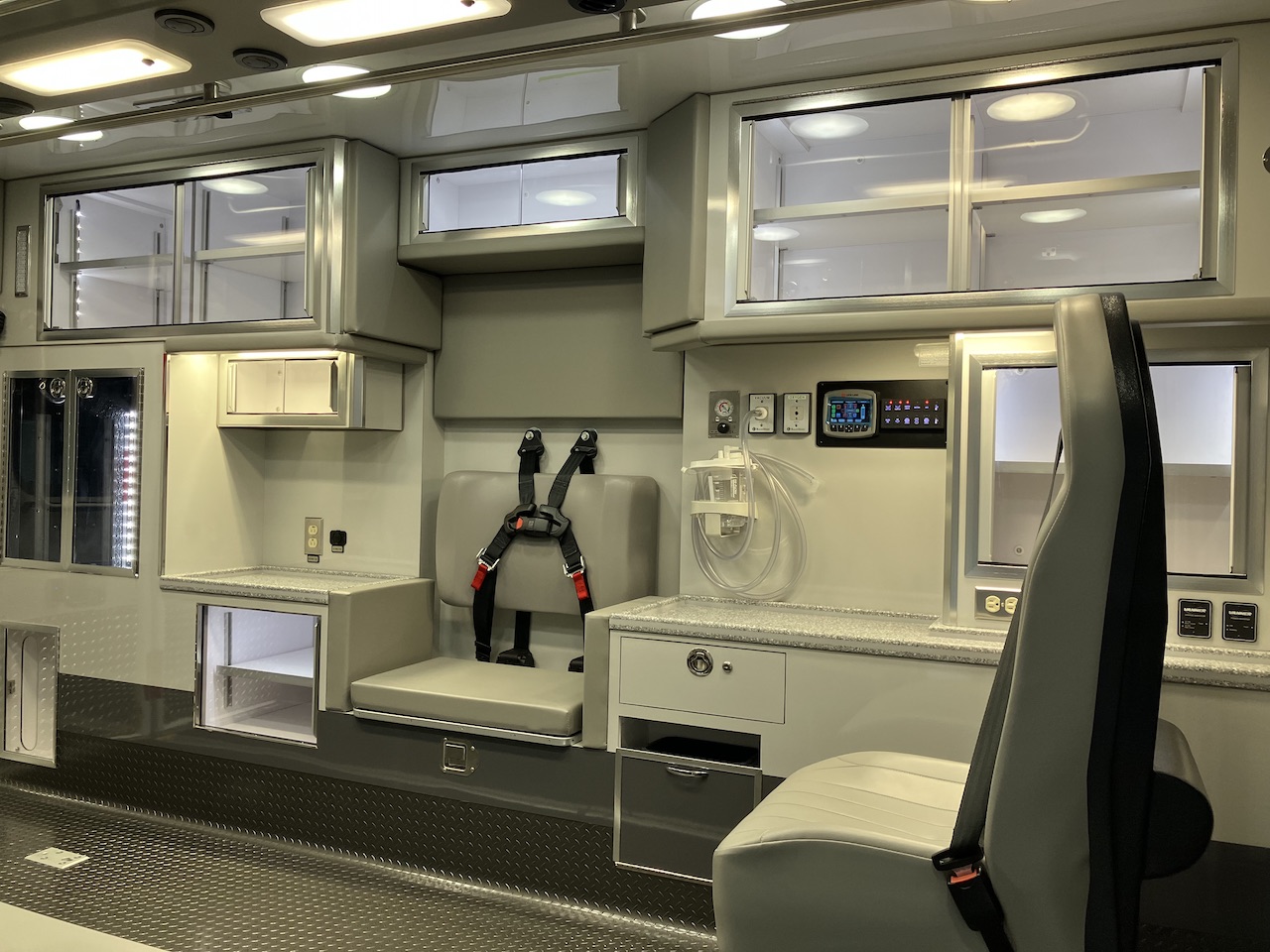 Life-Line-Stock-Ambulance-21