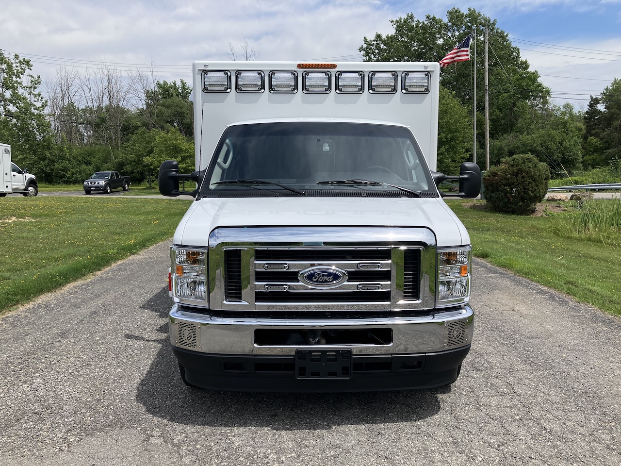 Life-Line-Stock-Ambulance-3