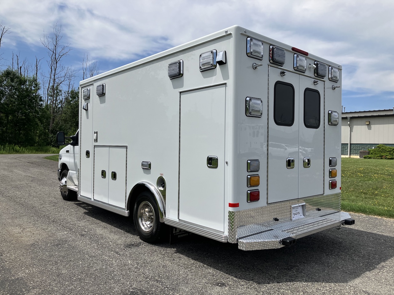 Life-Line-Stock-Ambulance-8