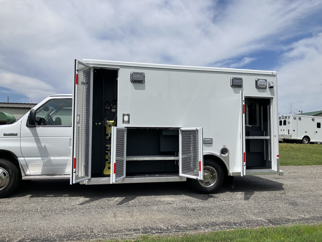 Life-Line-Stock-Ambulance-9