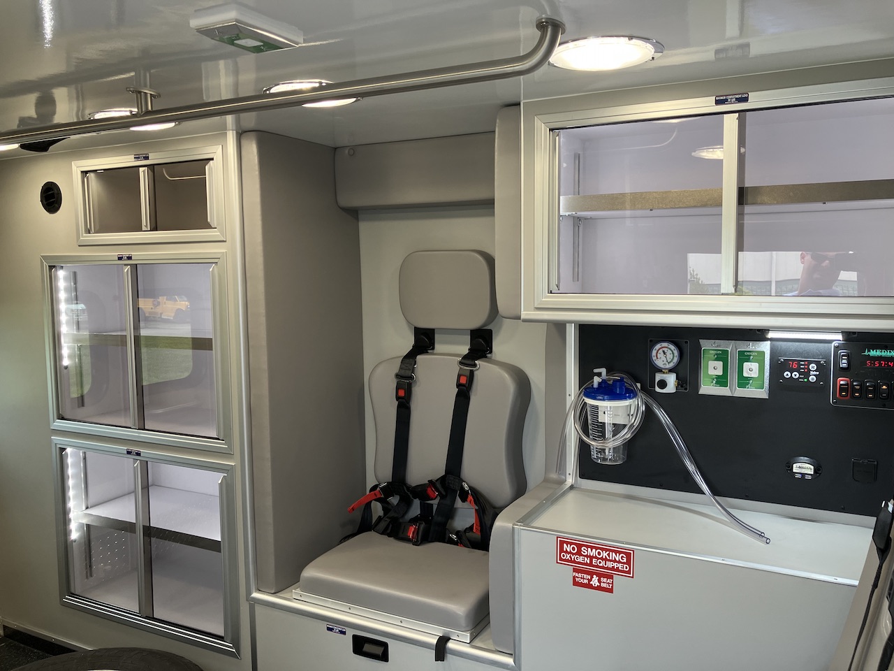Medix-RP90-Stock-Ambulance-17