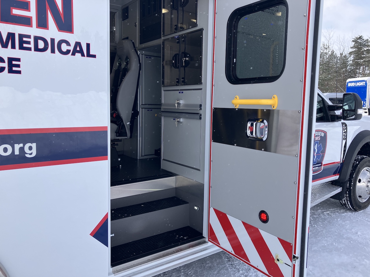 Darien-EMS-Medix-Ambulance-15