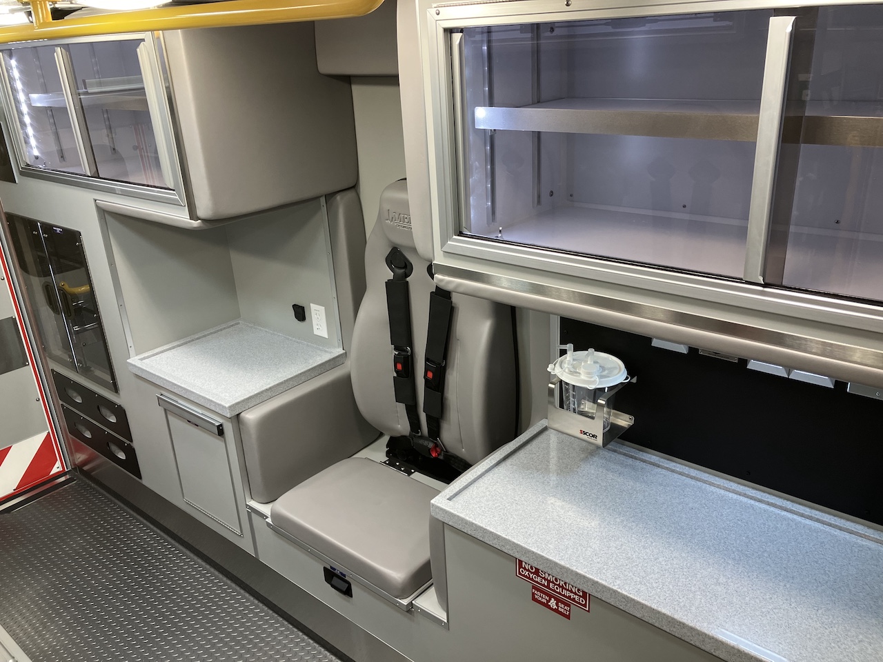 Medix-Ambulance-23-M462-11
