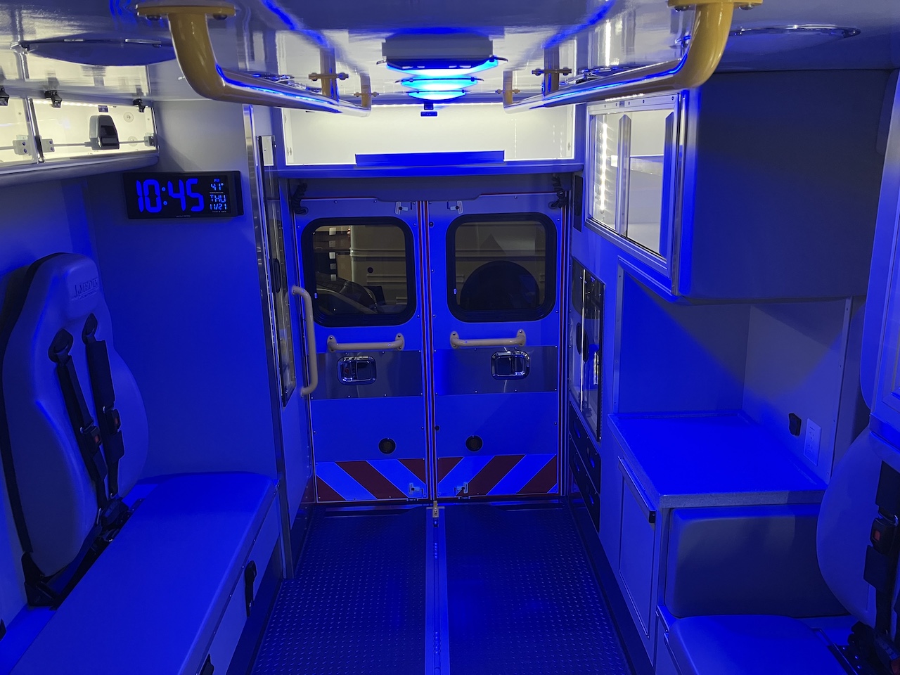 Medix-Ambulance-23-M462-12