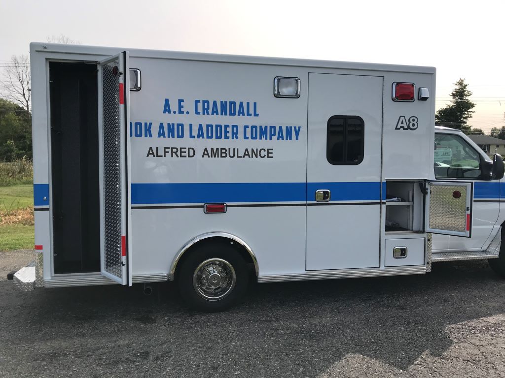 AE-Crandall-Life-Line-Ambulance-12