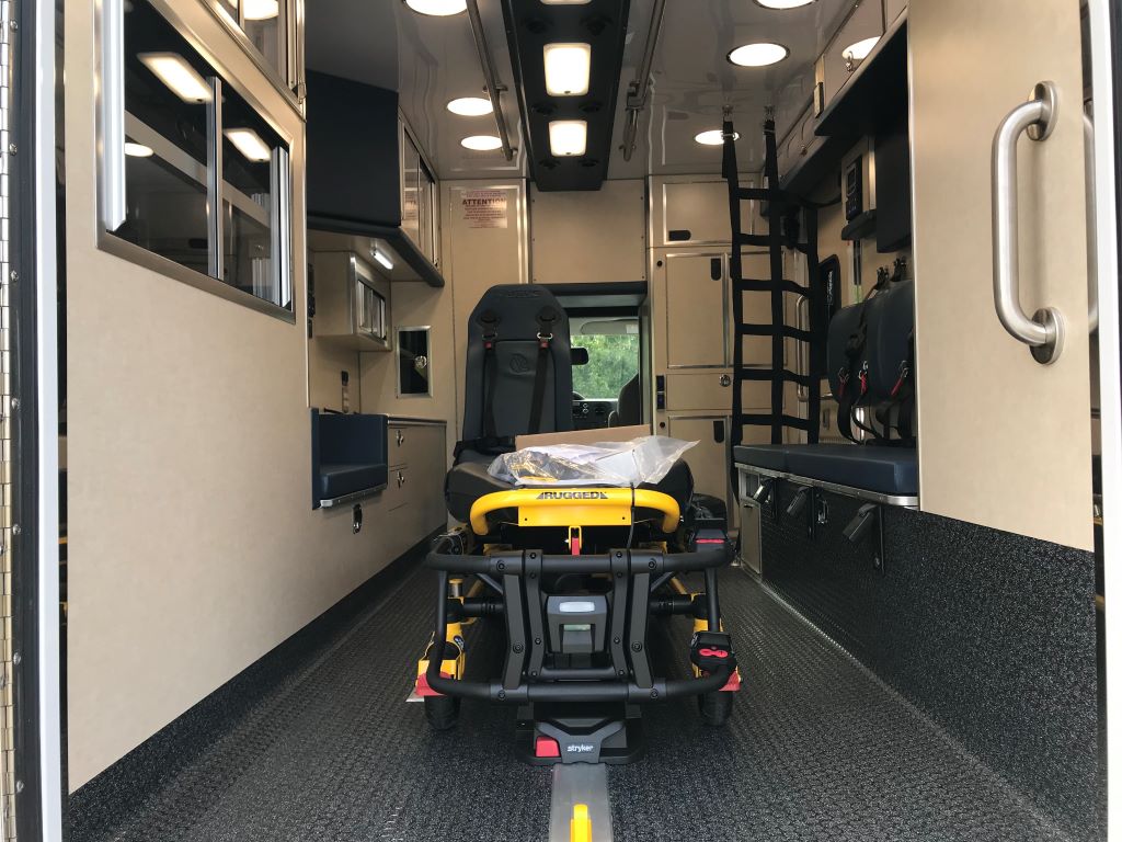 AE-Crandall-Life-Line-Ambulance-13