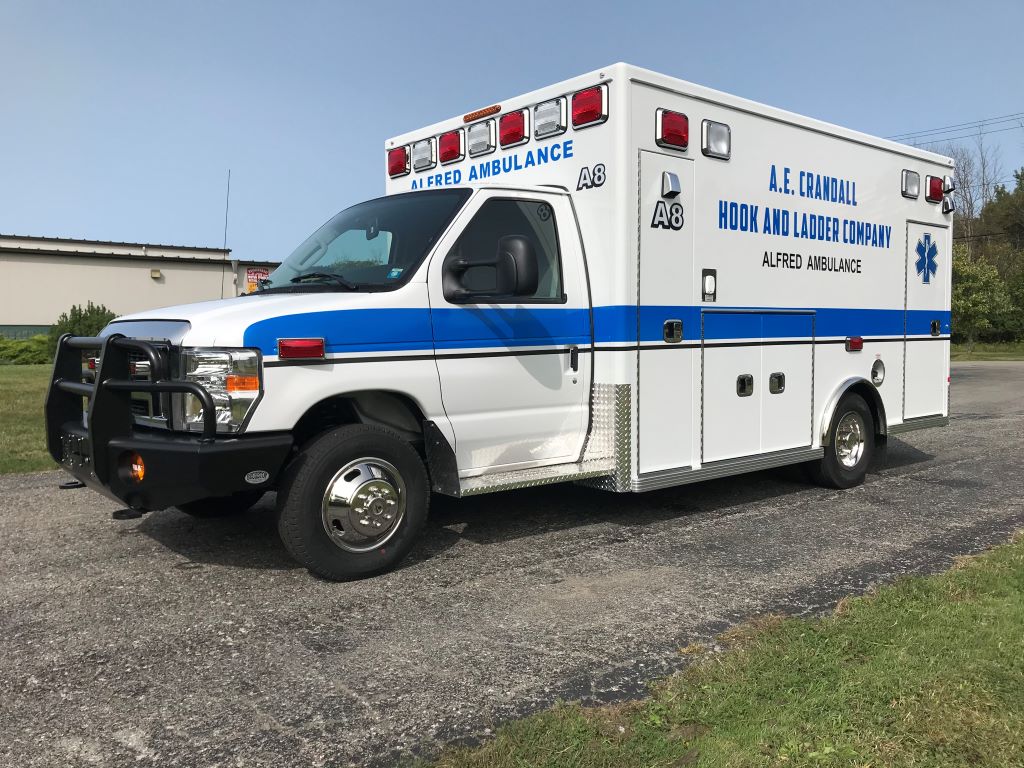 AE-Crandall-Life-Line-Ambulance-3