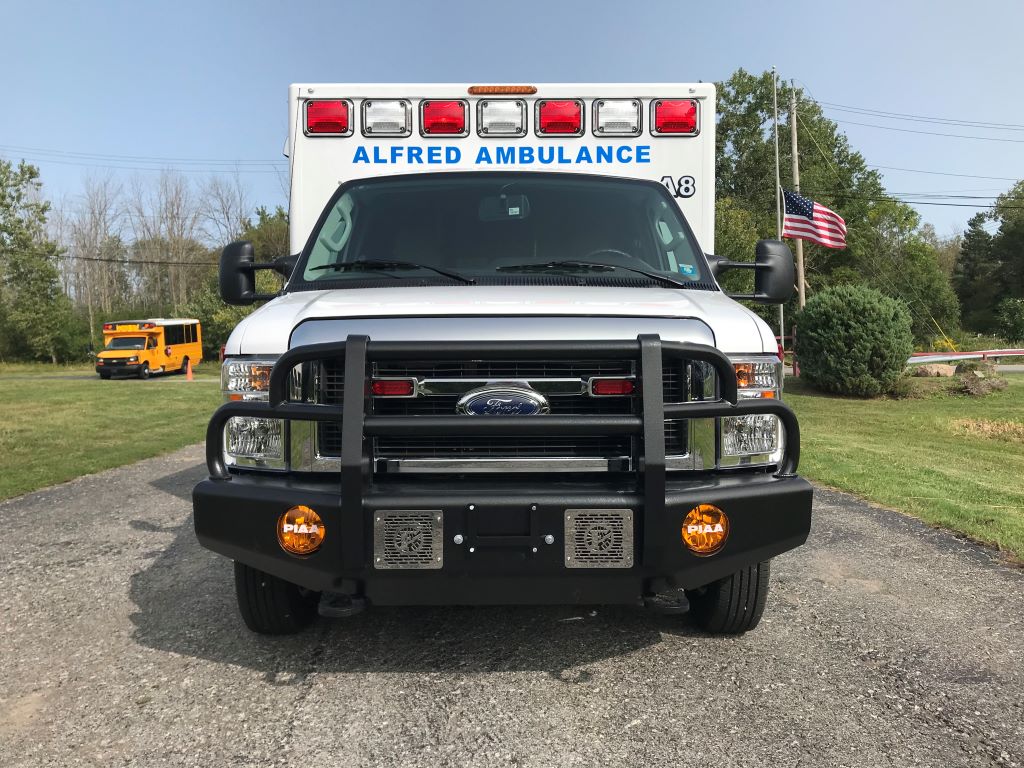 AE-Crandall-Life-Line-Ambulance-4