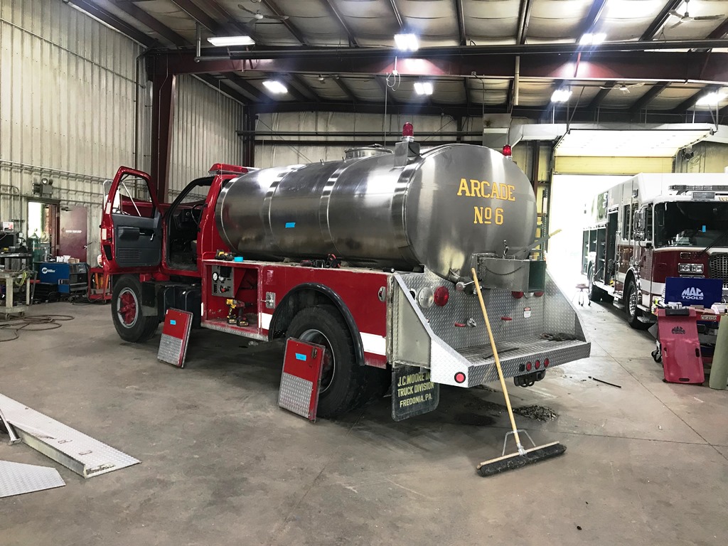 Arcade-Fire-Truck-Remount-1