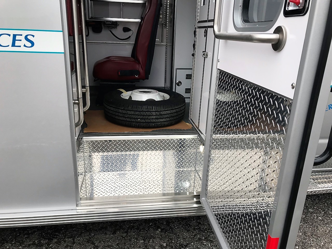 Cambridge-Life-Line-Ambulance-14