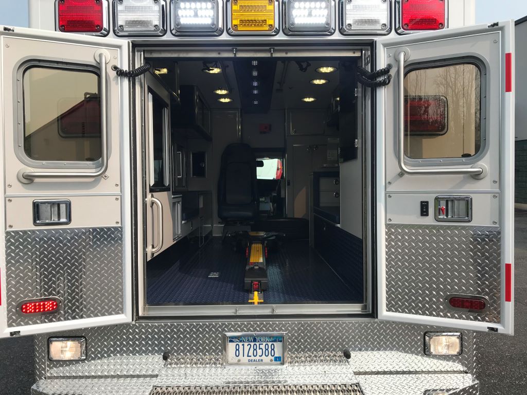 Corinth-Life-Line-Ambulance-16