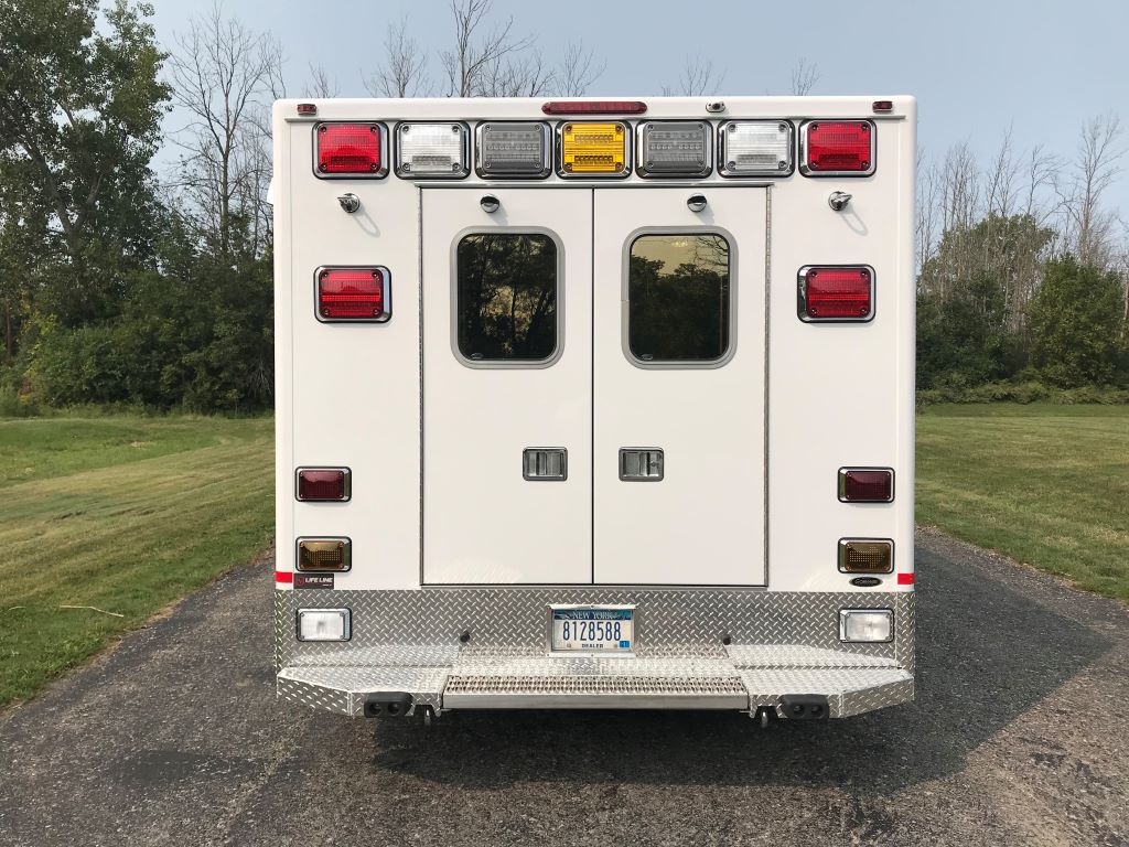 Corinth-Life-Line-Ambulance-7