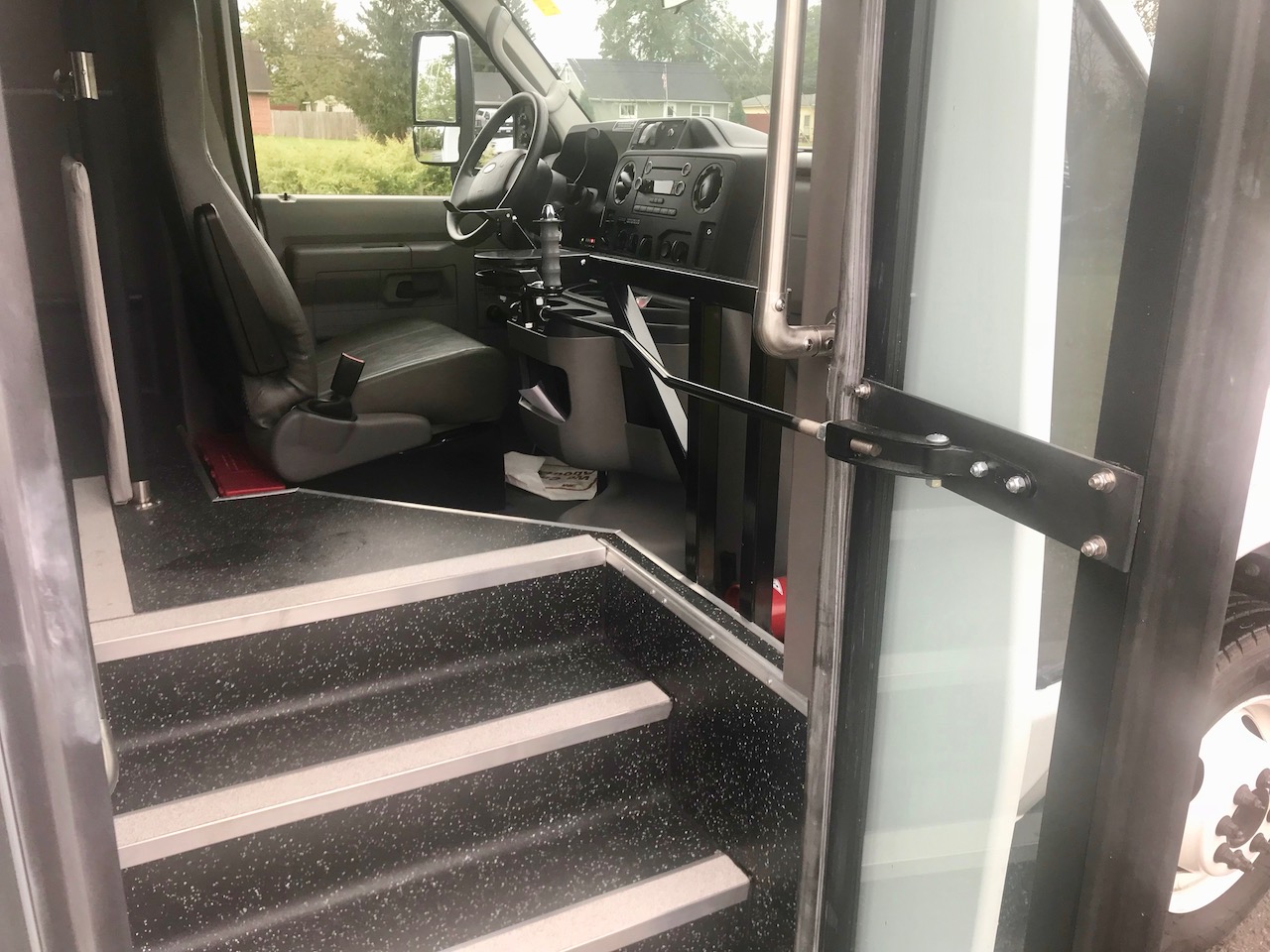 Diamond Coach - Corvus Bus - 16