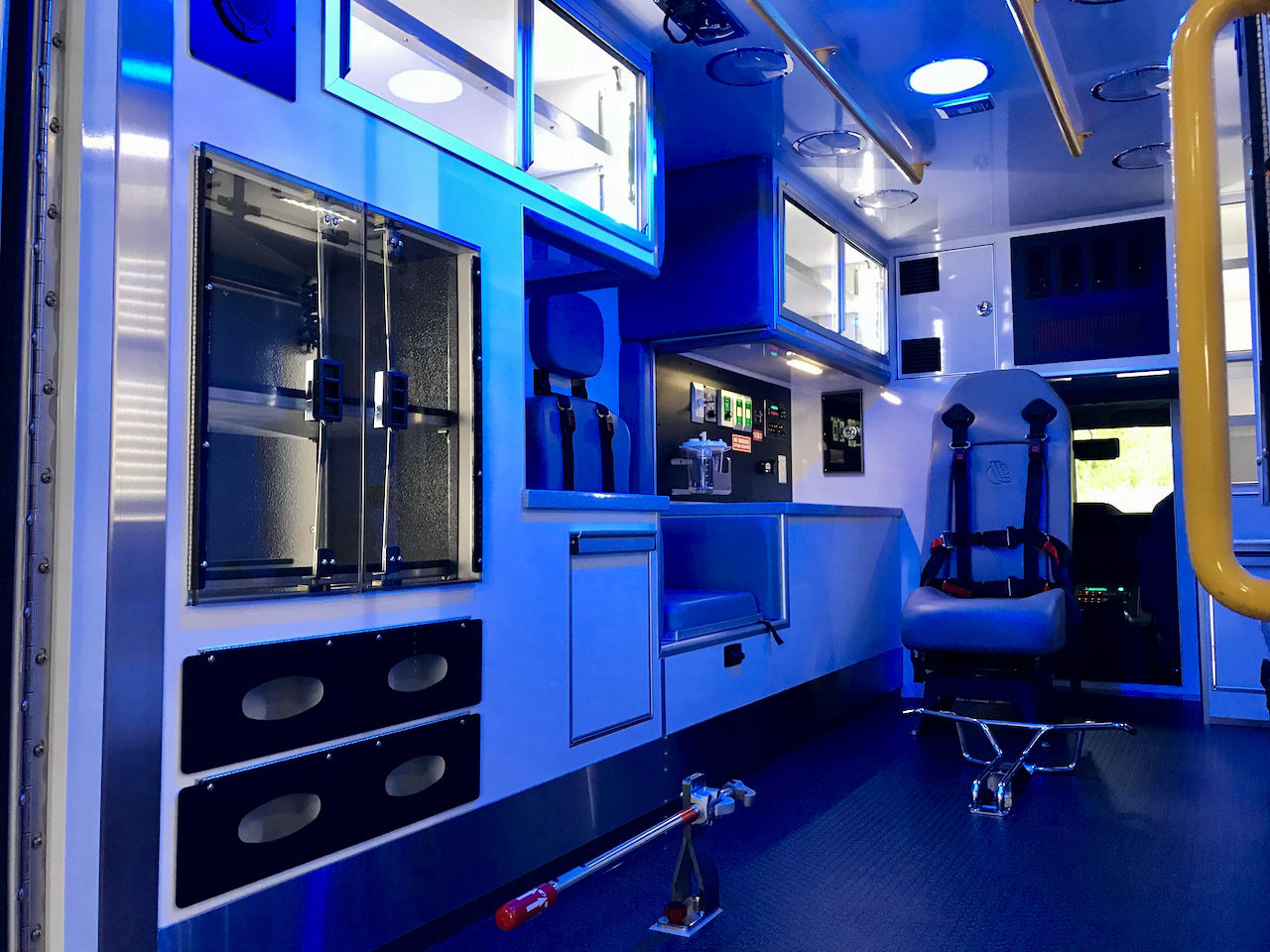 East-Otto-Medix-Ambulance-17