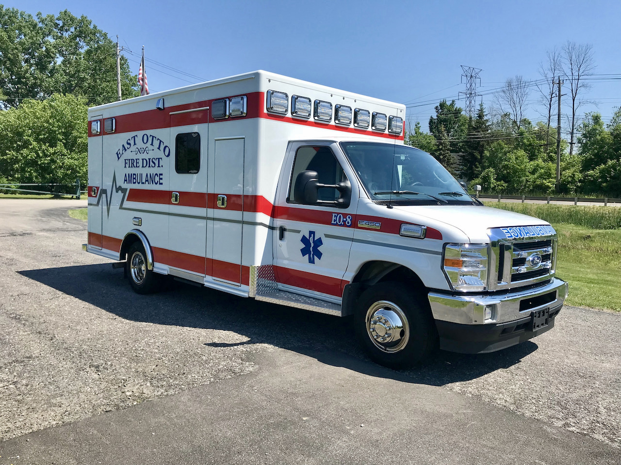 East-Otto-Medix-Ambulance-2