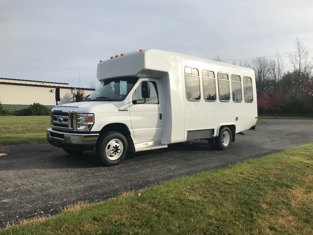 Diamond Coach Paratransit - Fanciscan Sisters - 2