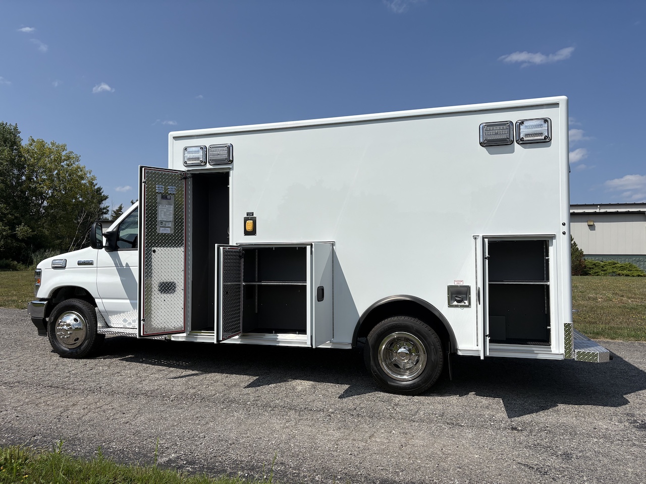 Medix-Stock-Ambulance-10