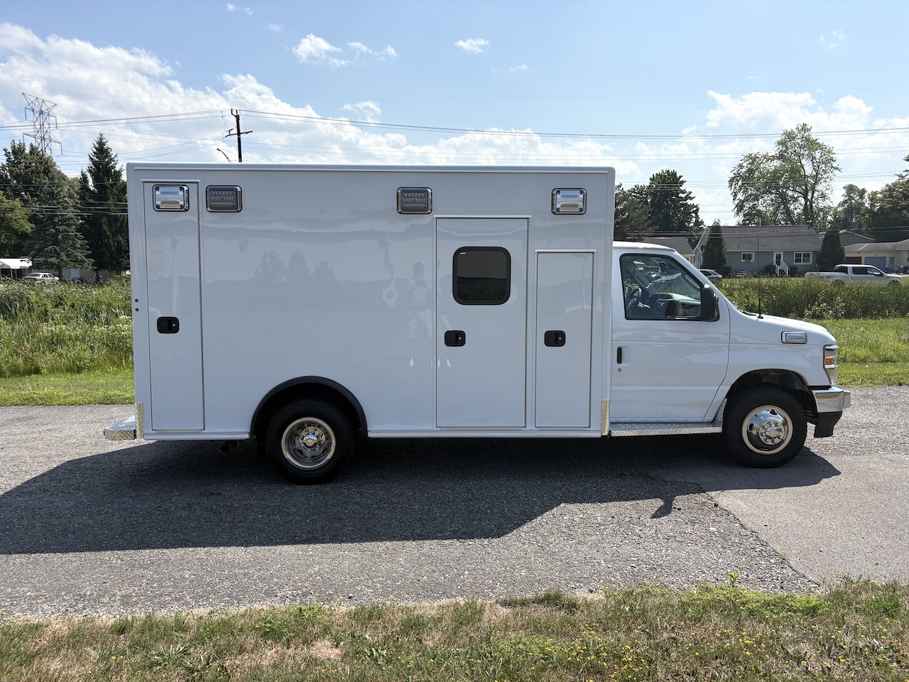 Medix-Stock-Ambulance-5