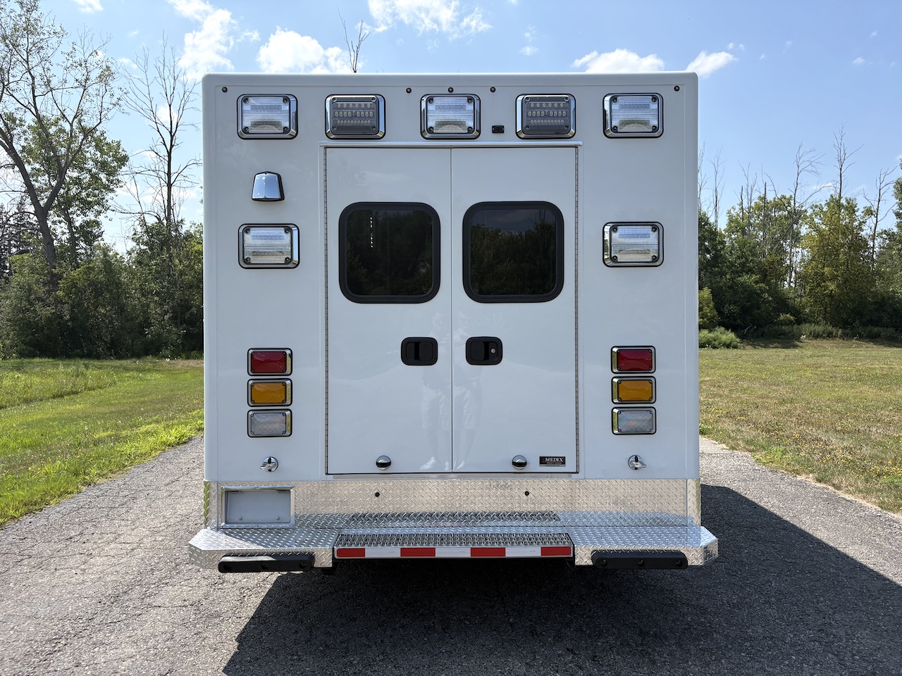 Medix-Stock-Ambulance-7