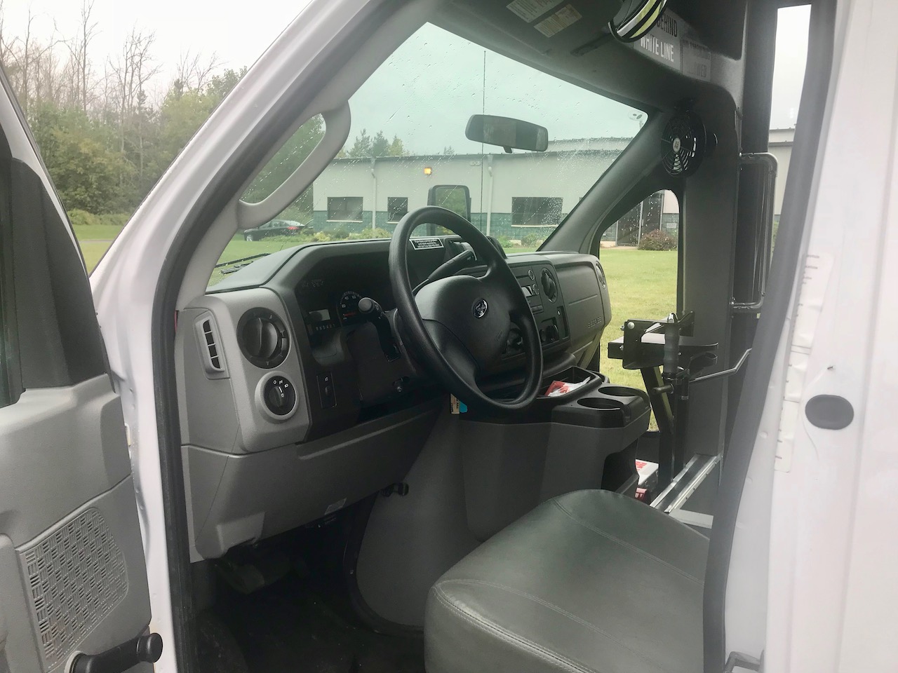 Diamond Coach - Hilltop Industries - 13