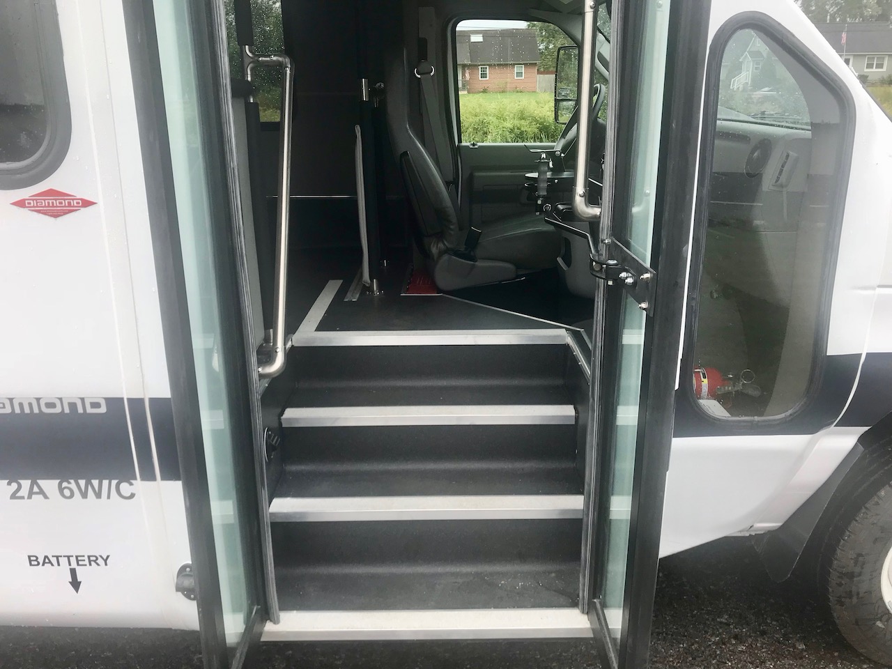 Diamond Coach - Hilltop Industries - 14