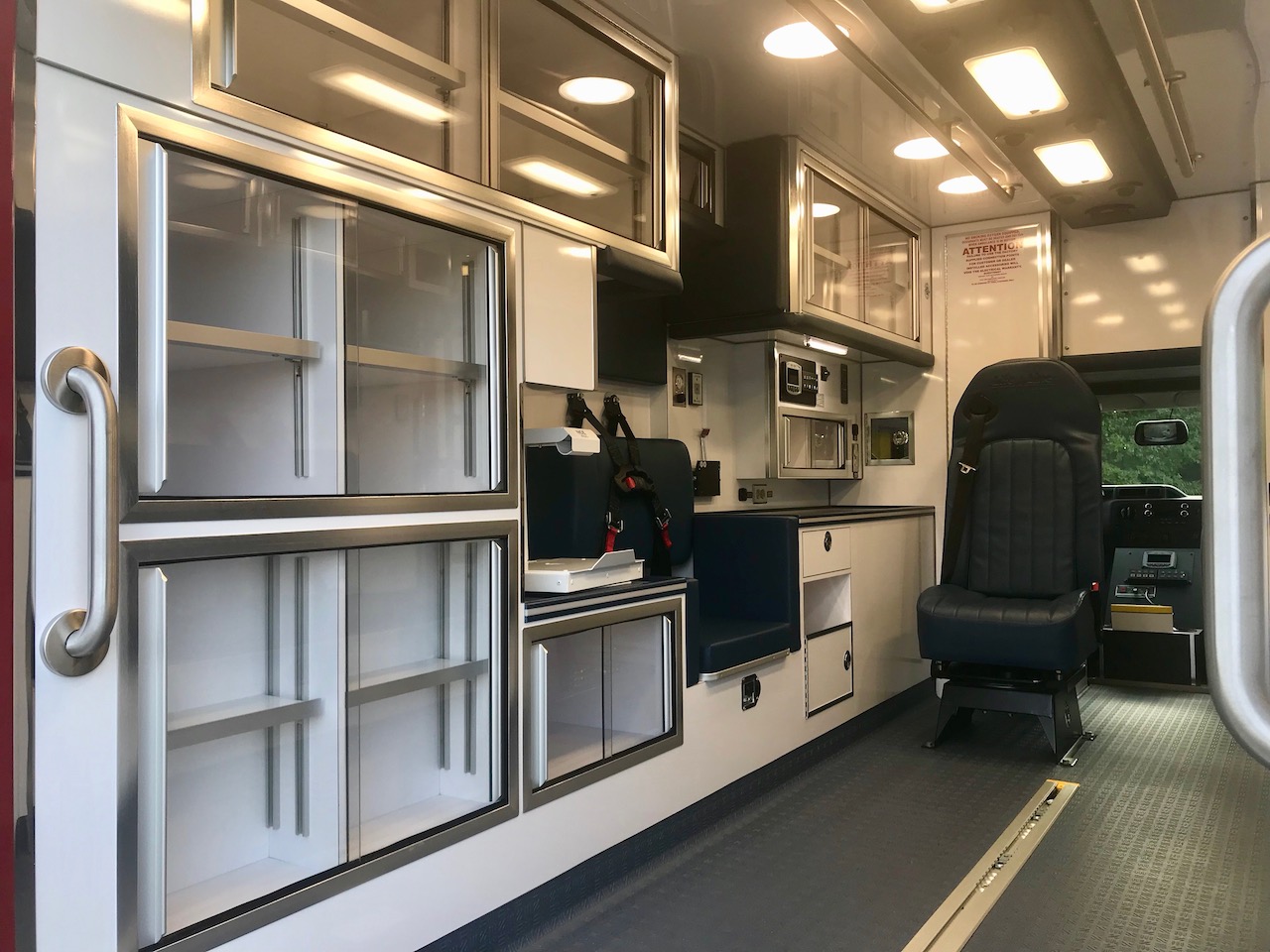 Life Line Ambulance - Lake Shore - 11