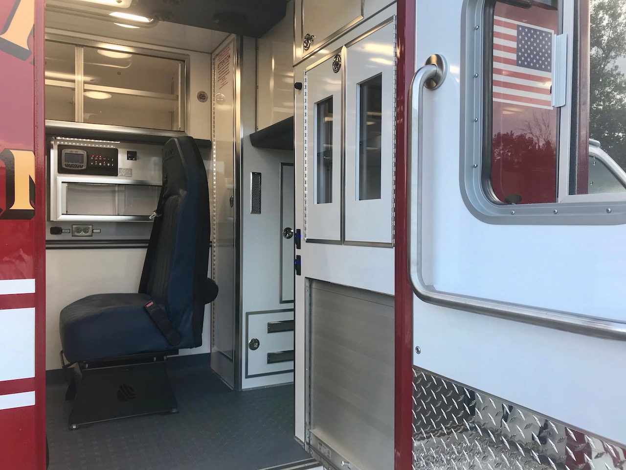 Life Line Ambulance - Lake Shore - 13