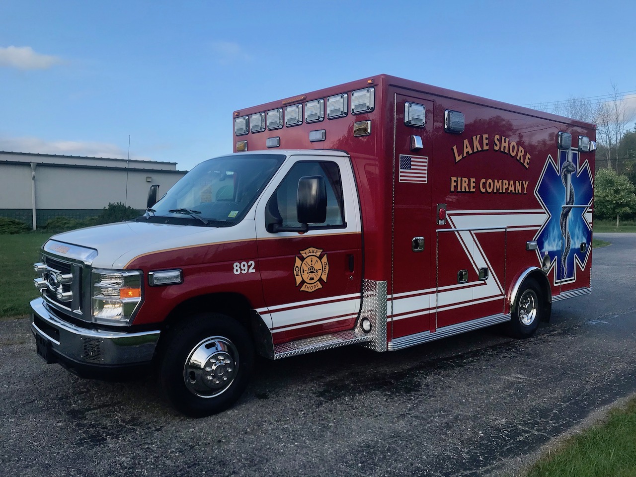 Life Line Ambulance - Lake Shore - 2