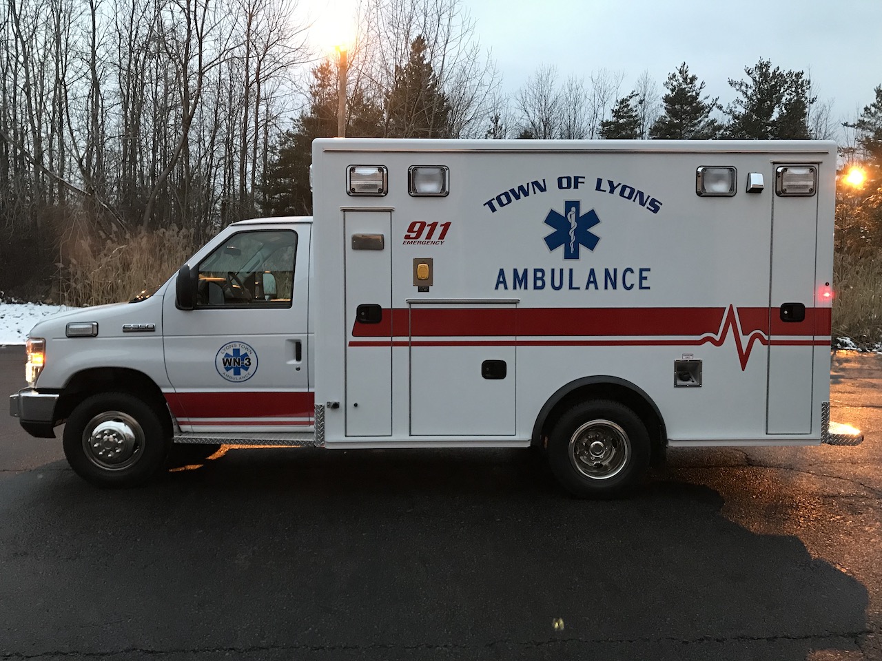 Medix Ambulance - Lyons Ambulance - 1