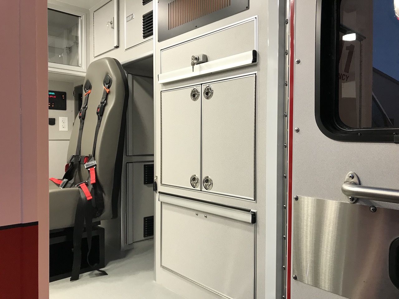 Medix Ambulance - Lyons Ambulance - 12