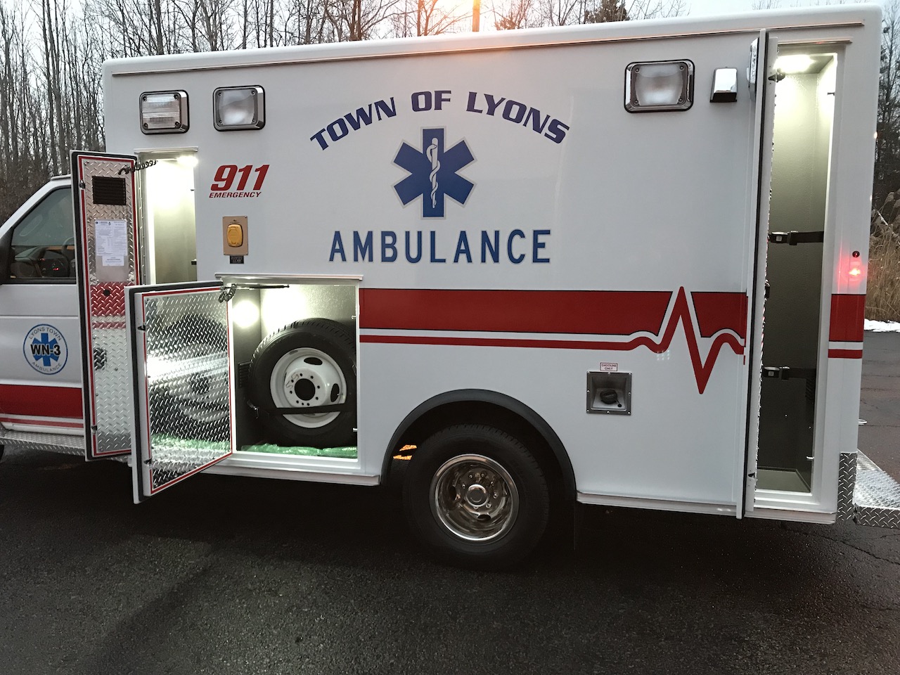 Medix Ambulance - Lyons Ambulance - 8