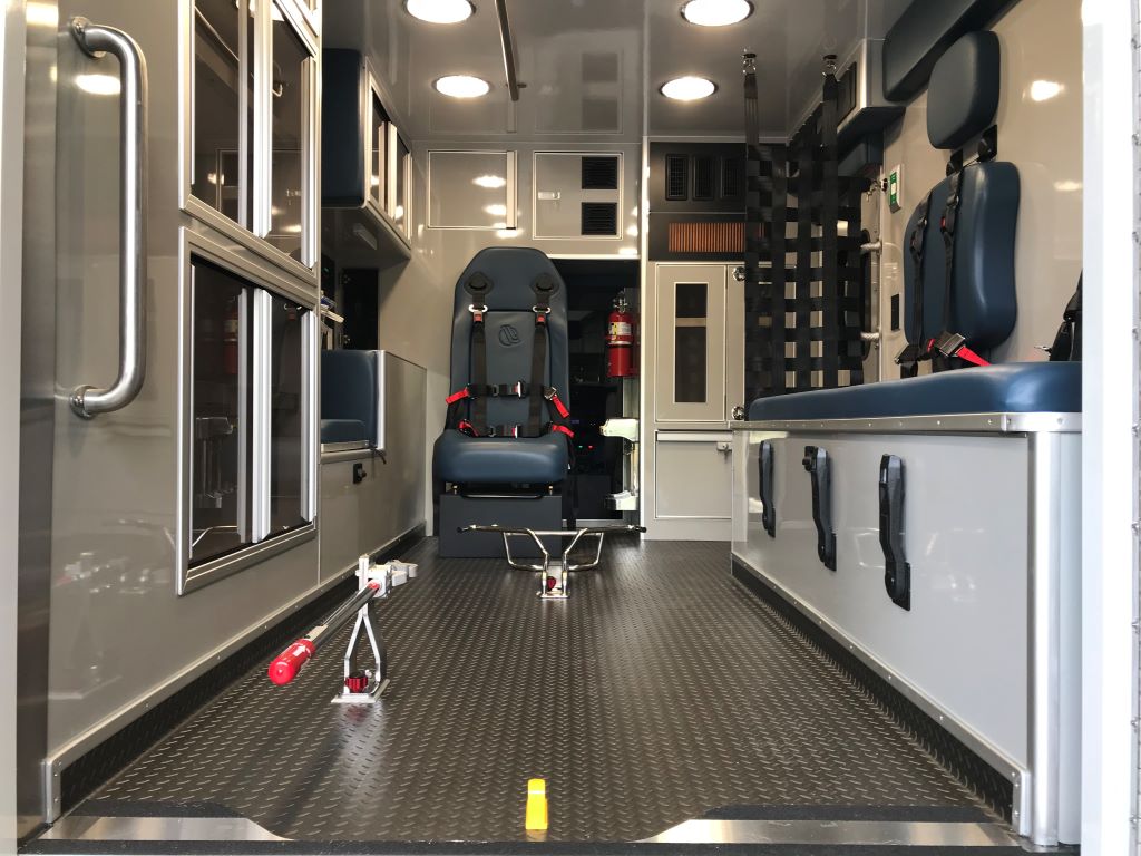 Mercy-Flight-Medix-Ambulance-10
