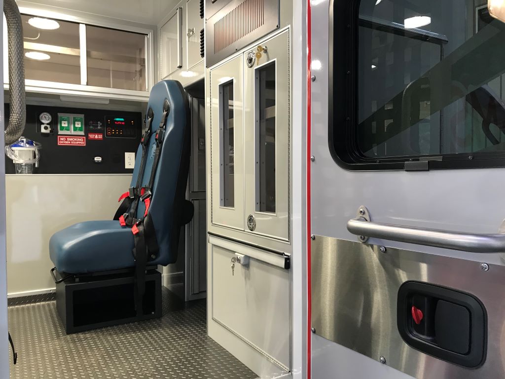 Mercy-Flight-Medix-Ambulance-14