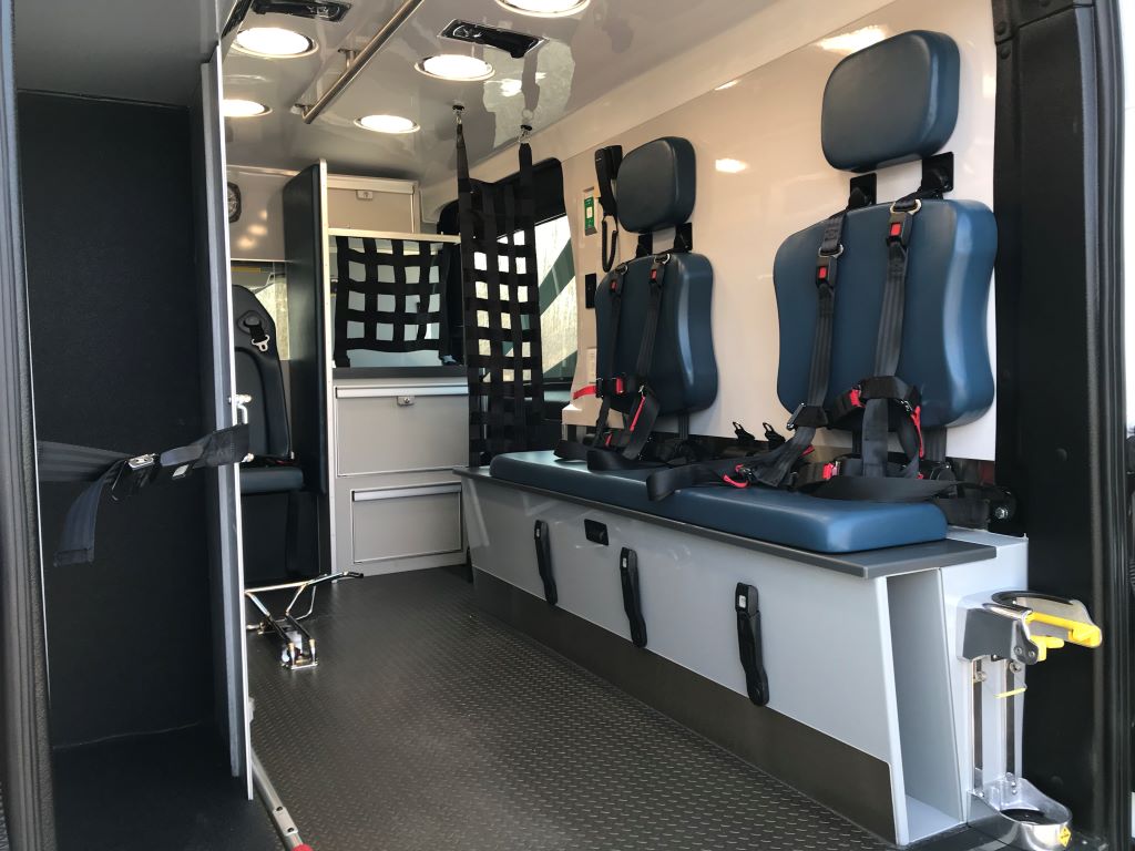 Mercy-Flight-Medix-Transit-Ambulance-15