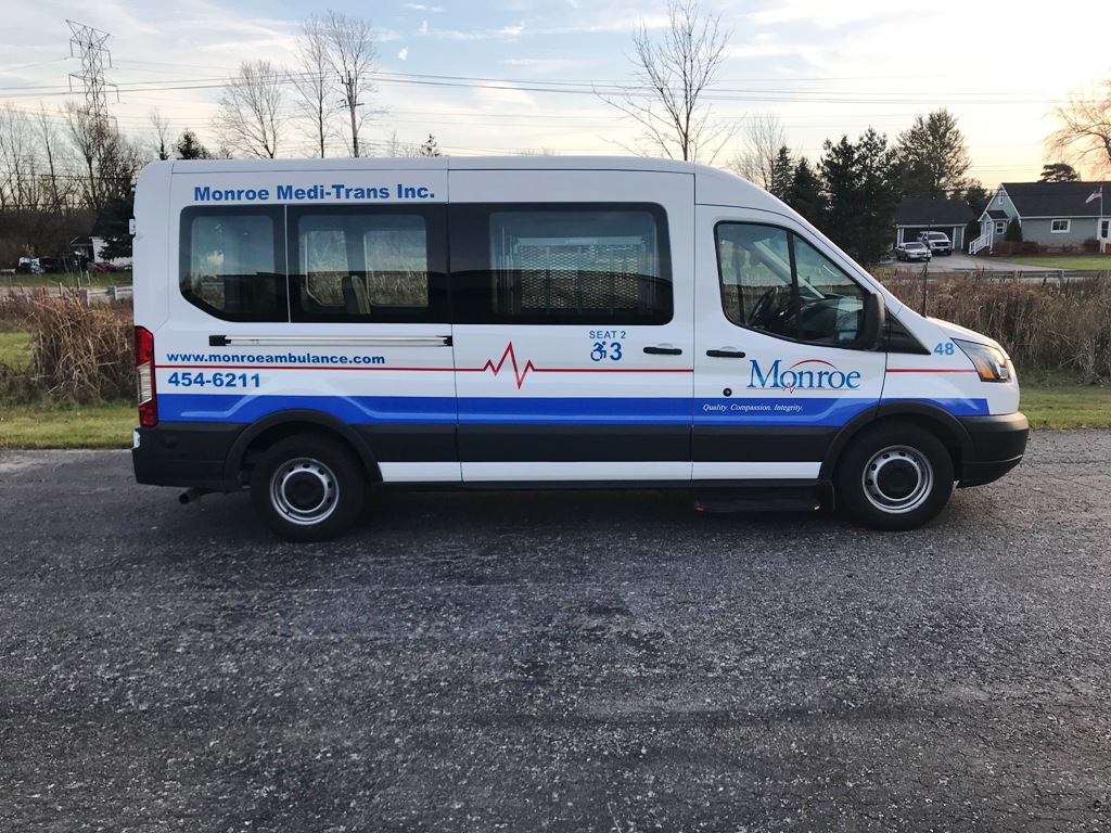 Monroe Ambulance - Paratransit stretcher van - 5
