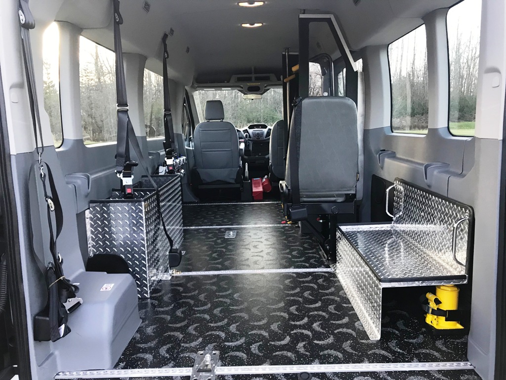 Monroe Ambulance - Paratransit stretcher van - 9