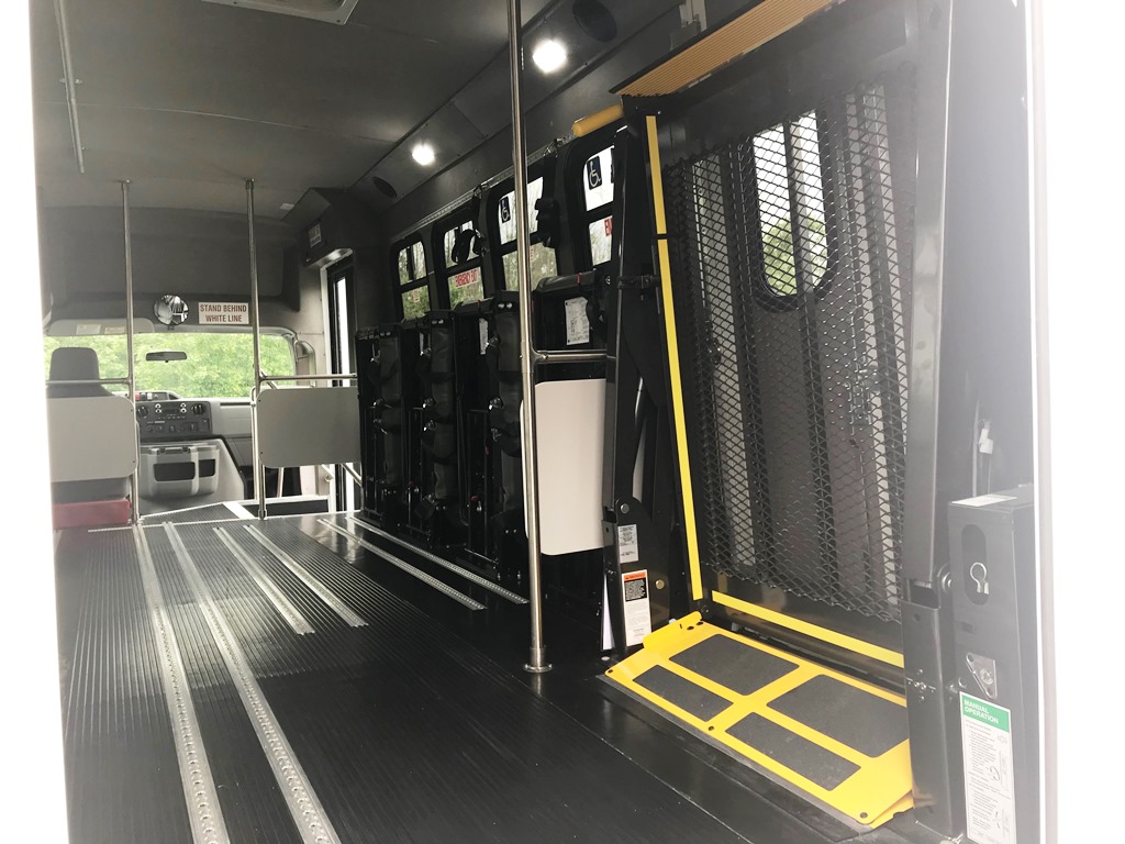 Diamond Coach Paratransit - Monroe ARC - 14