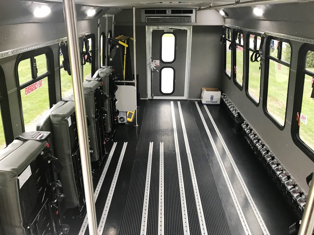 Diamond Coach Paratransit - Monroe ARC - 18