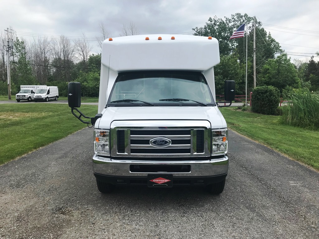 Diamond Coach Paratransit - Monroe ARC - 3