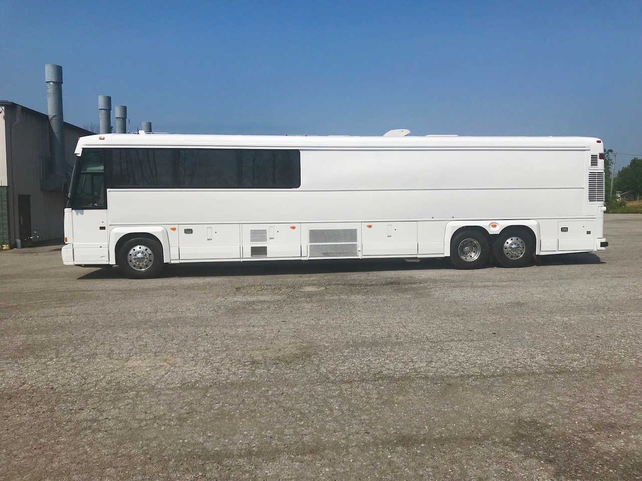 Gorman Refurb - Tour Bus - 1