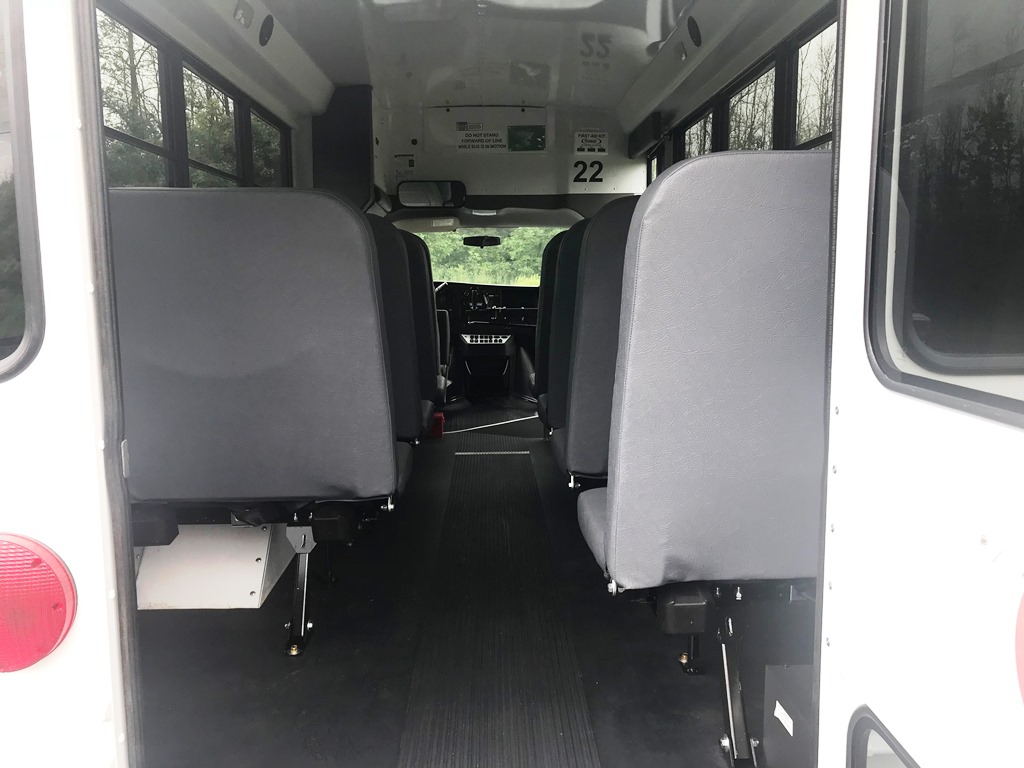 Pea Pods Child Care Bus - 10