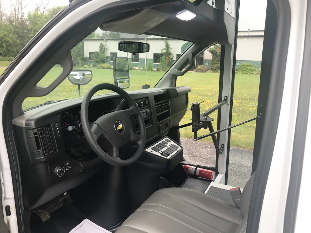 Pea Pods Child Care Bus - 11